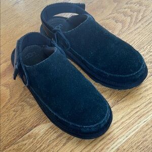UGG Kids Goldenstar Clogs Size 2